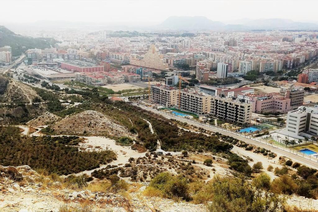 Modern Flat At Garbinet With Wifi Lejlighed Alicante Eksteriør billede
